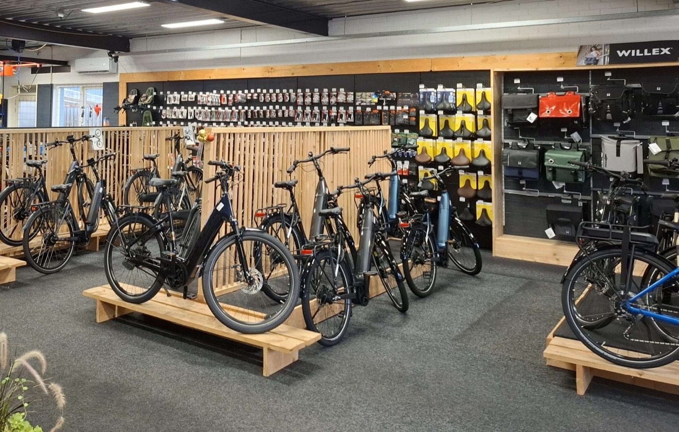 Overzicht van de fietsenwinkel van Romulco